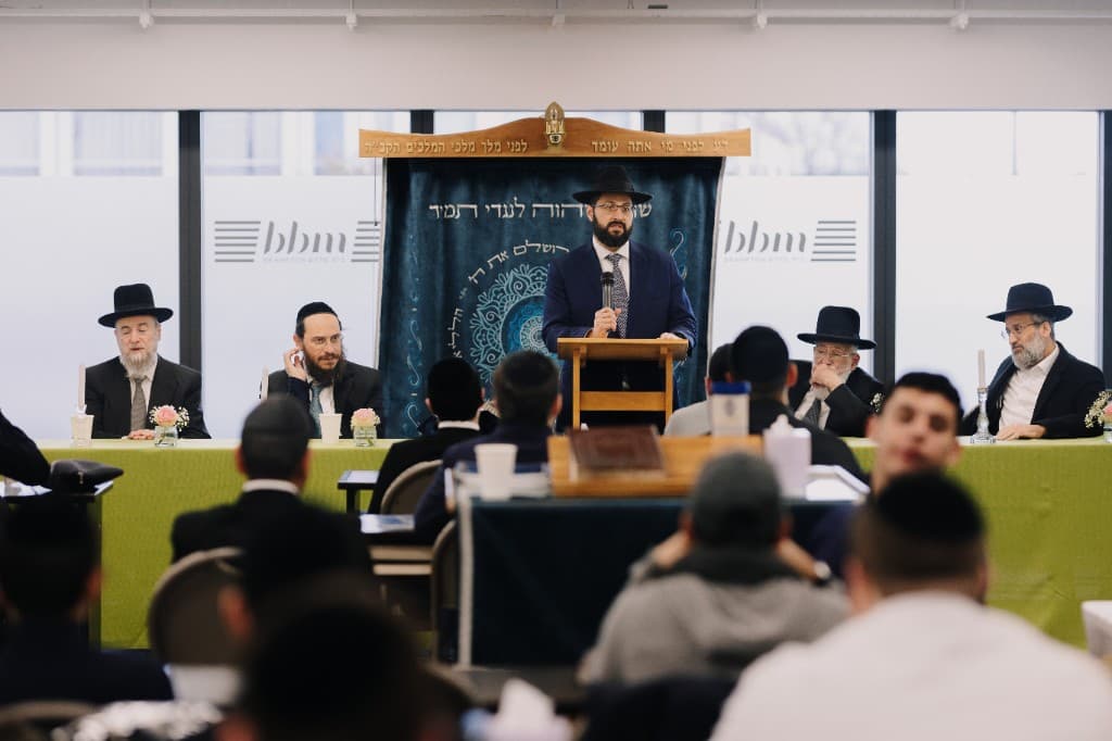BBM formal gathering with rabbis and community